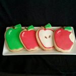 חותכן עוגיות תפוח
